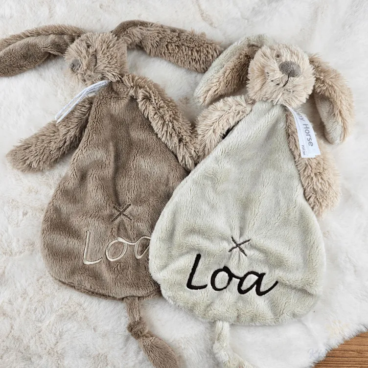 Rabbit Richie Tuttle met naam - Happy Horse