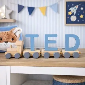 houten lettertrein blauw