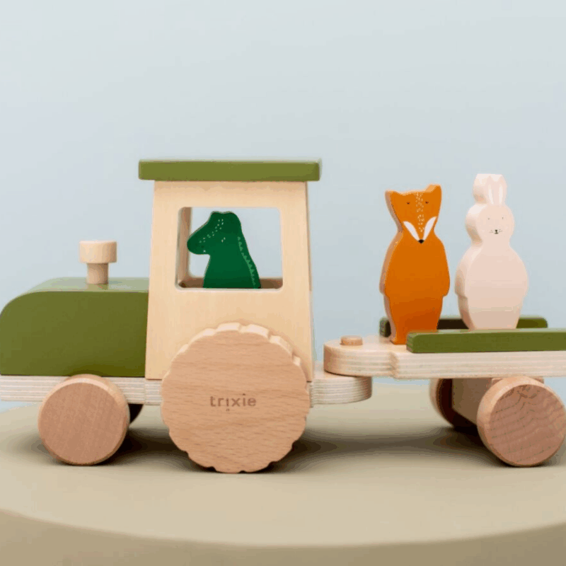 Houten tractor met aanhangwagen