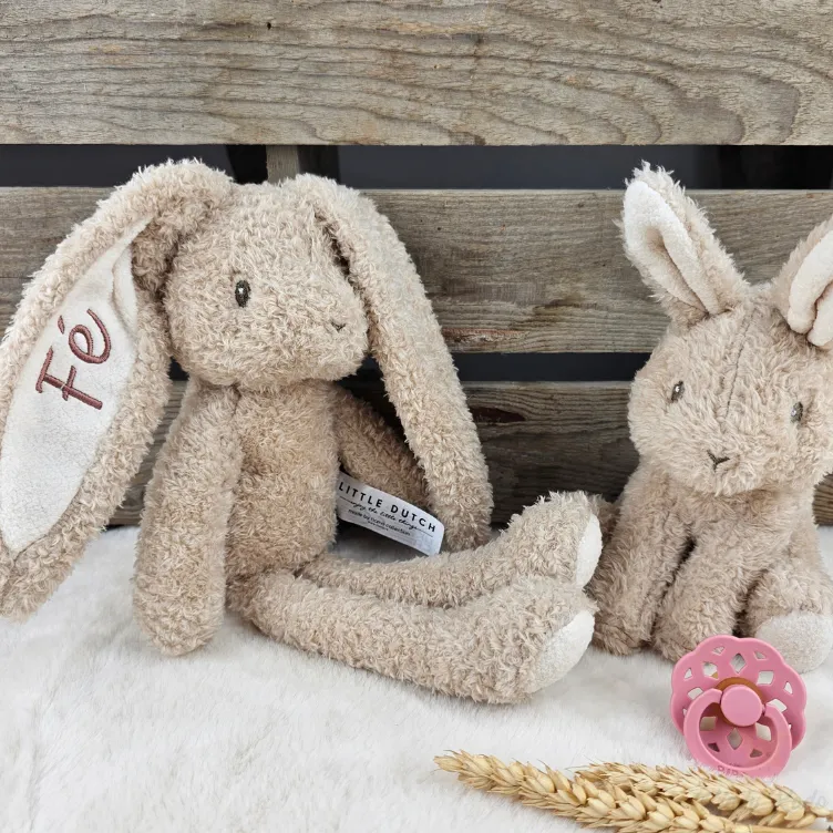 Knuffel konijn Baby Bunny 32cm met naam geborduurd - Little Dutch