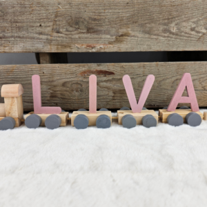 Houten letter naamtrein oudroze