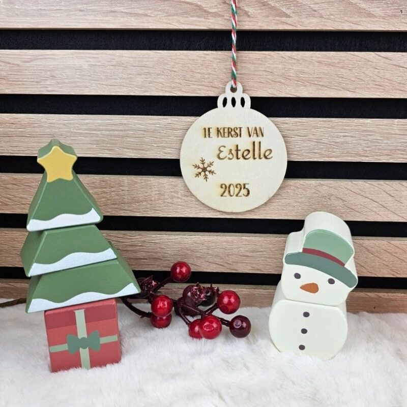 Eerste kerstbal met naam