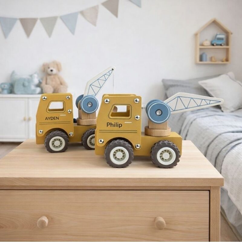 Little Dutch kraanwagen met naam gegraveerd