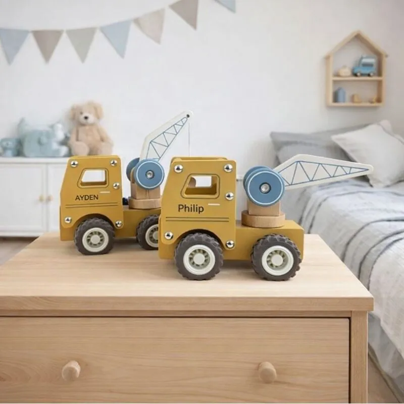 Little Dutch kraanwagen met naam gegraveerd